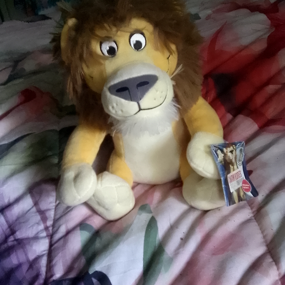 Carnivores Yellow and Brown Plush Lion  Stuffed Animal